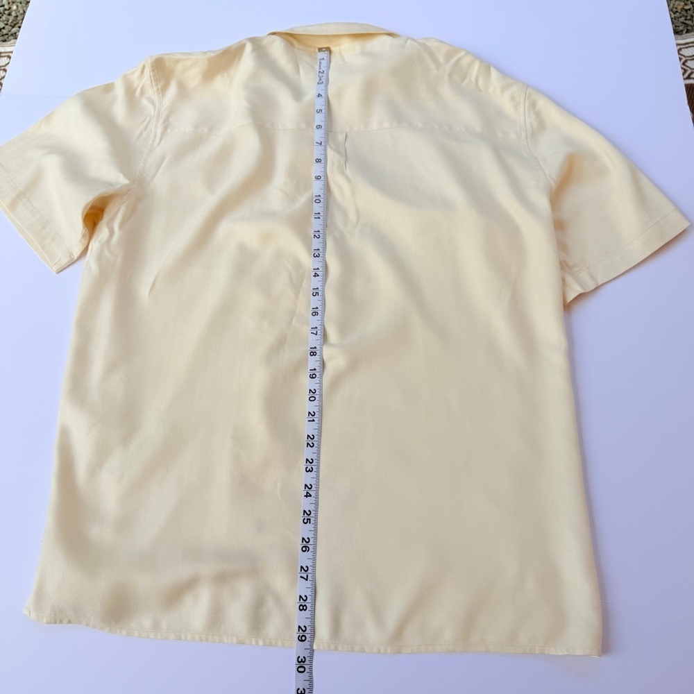Men’s Jos A Bank Short Sleeve Silk Shirt Size Medium - Picture 5 of 6